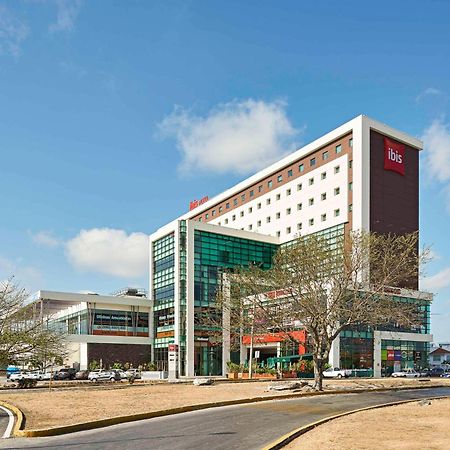 Ibis Cancun Centro Exteriör bild