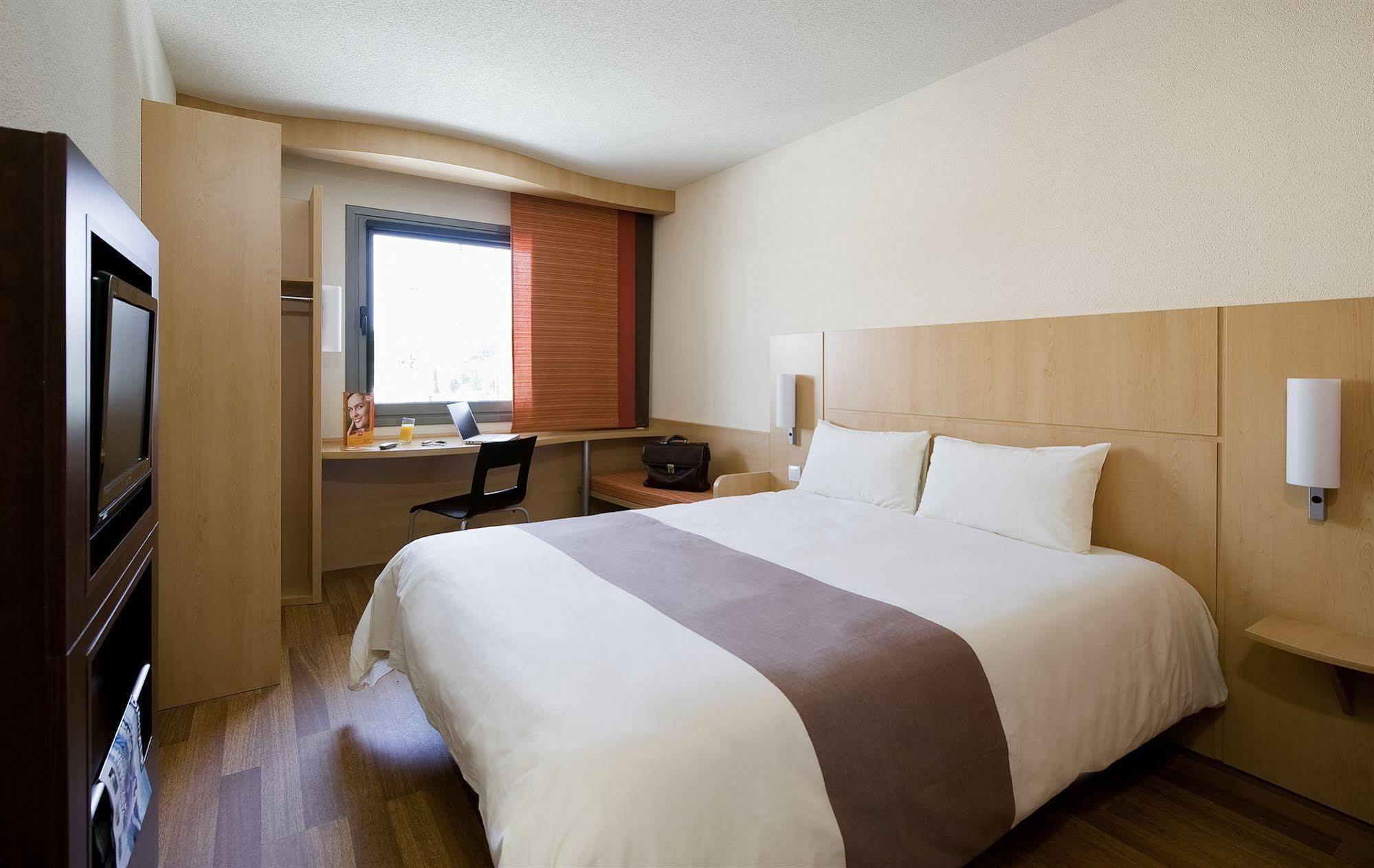 Ibis Cancun Centro Exteriör bild